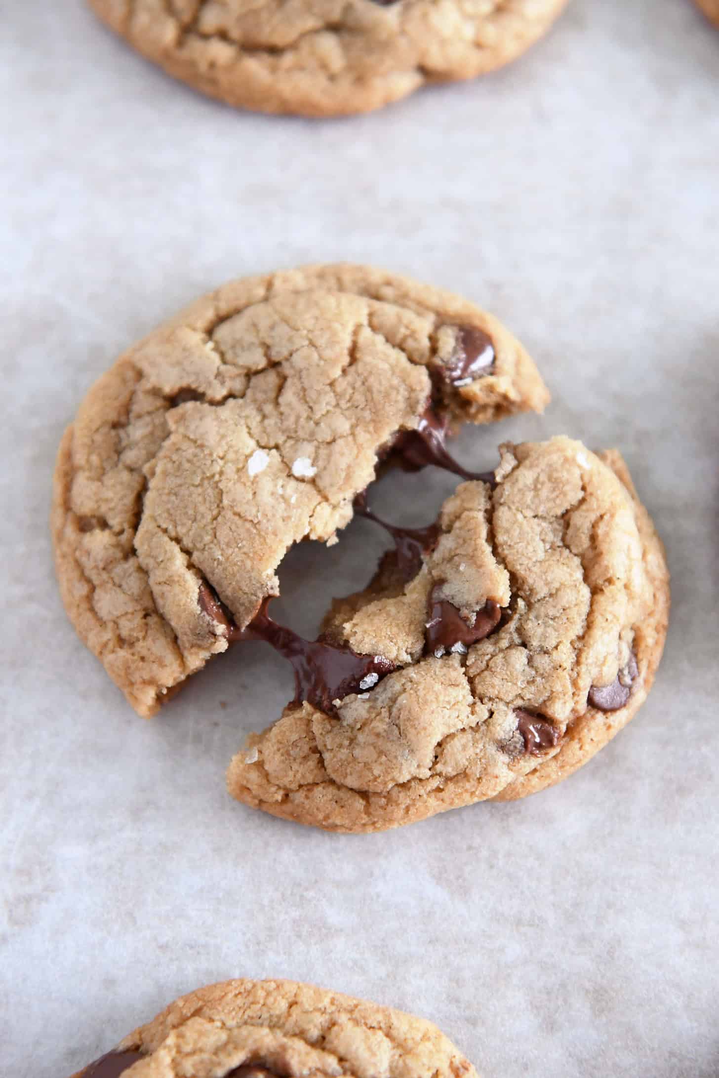 Salted Brown Butter Chocolate Chip Cookies {No Chilling!}